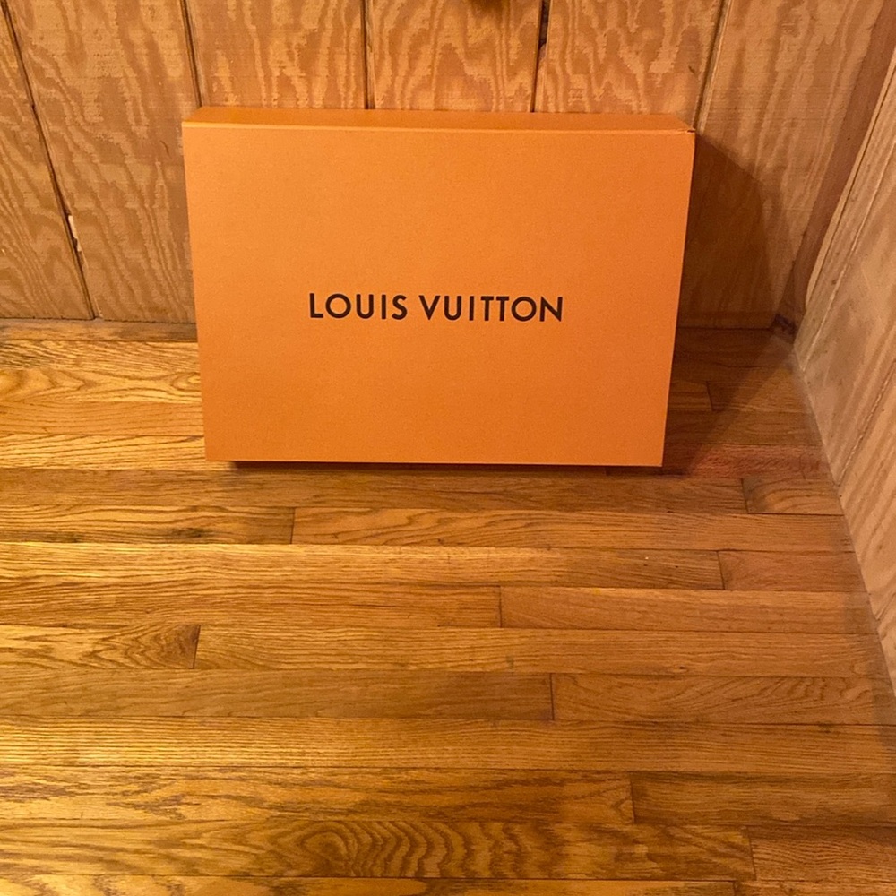 Louis Vuitton Box, 22.5 by 16.4.  Came from Green Hills in Nashville, TN